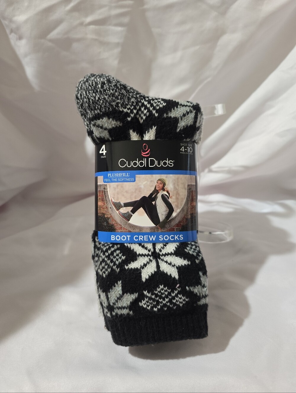NWT Cuddl Duds Women's Plushfill Soft Boot Crew Socks 4 Pairs Black Gray White